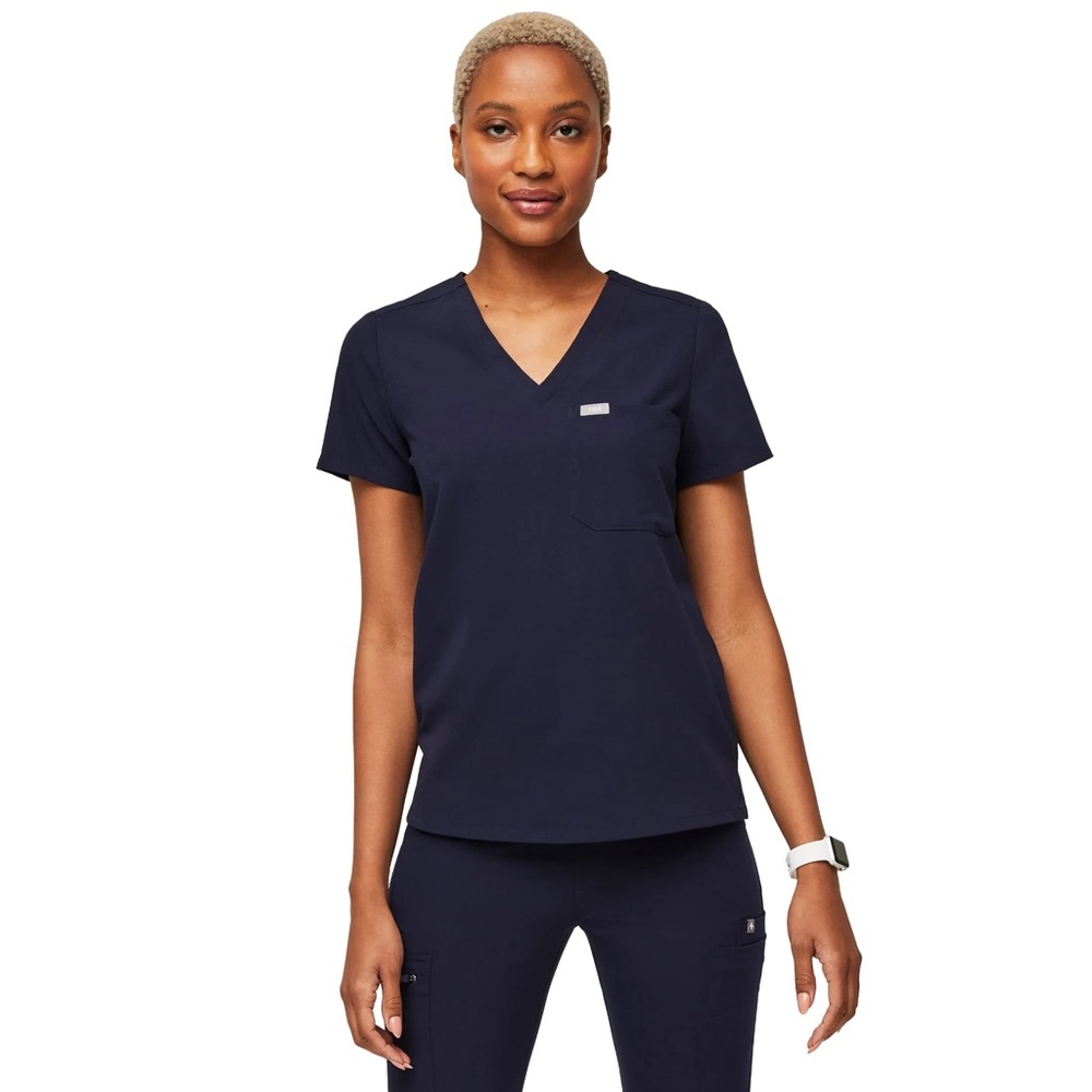 FIGS Navy Blue Women's Slim Catarina One Pocket Scrub Top